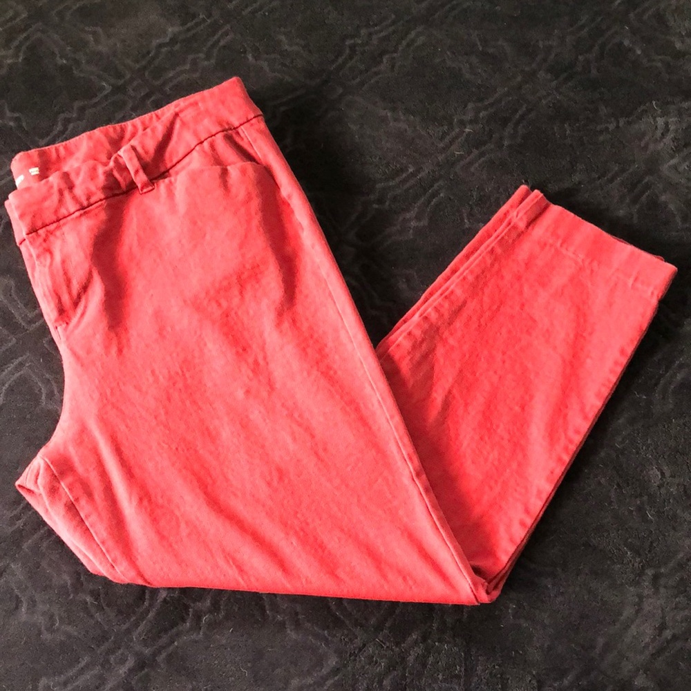 Old Navy Pixie Pant in Red - Sz 14